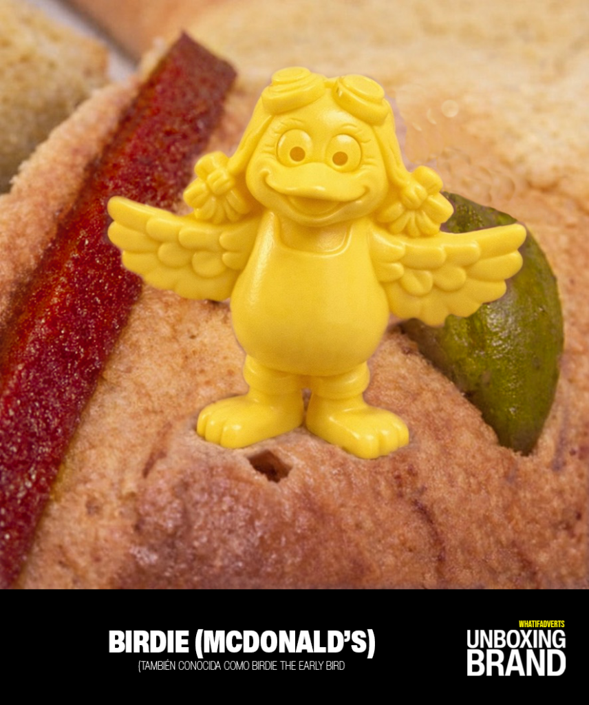 Birdie de McDonalds como figura publicitaria dentro de una Rosca de Reyes – WhatIfAdverts, Unboxing Brand
