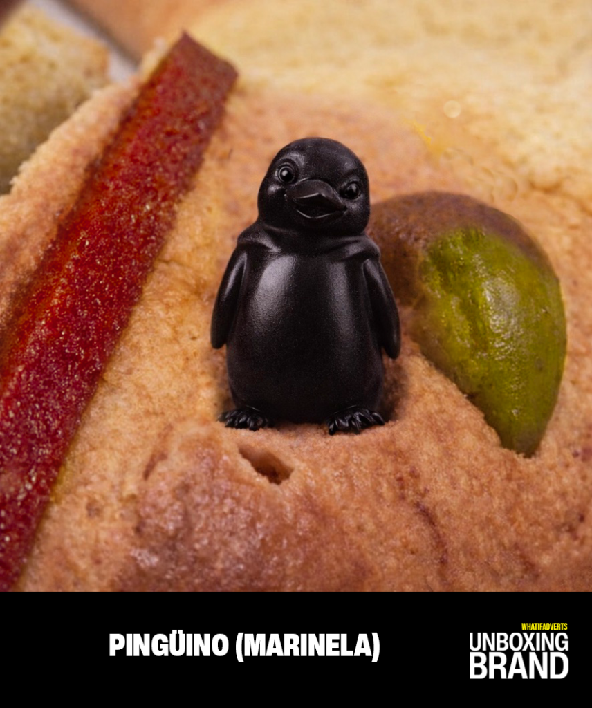Pinguino de Pinguinos Marinela como figura publicitaria dentro de una Rosca de Reyes – WhatIfAdverts, Unboxing Brand
